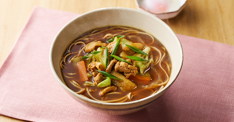 キャベツと豚こまのカレー麺